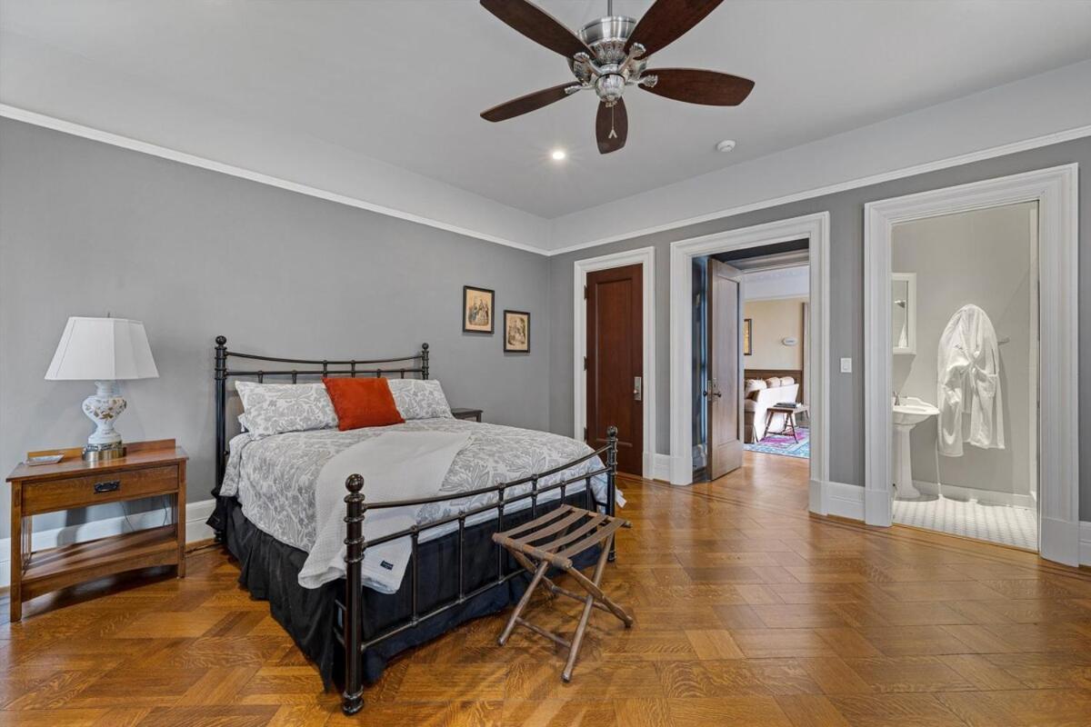 Historic Migel House In Downtown Waco Villa Bagian luar foto