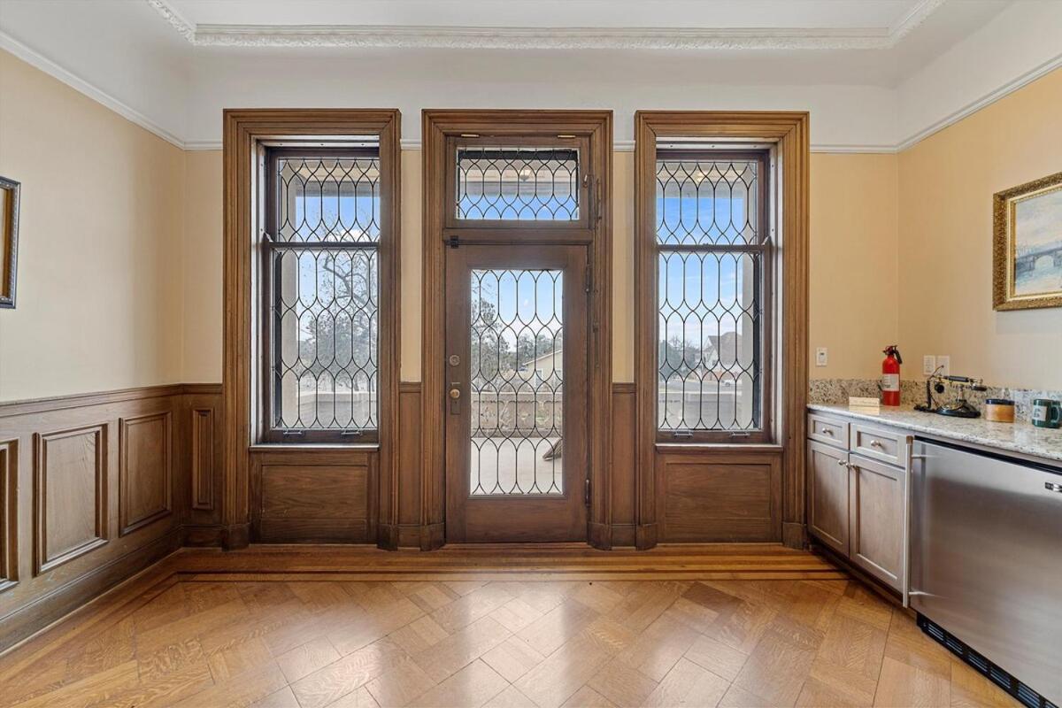 Historic Migel House In Downtown Waco Villa Bagian luar foto